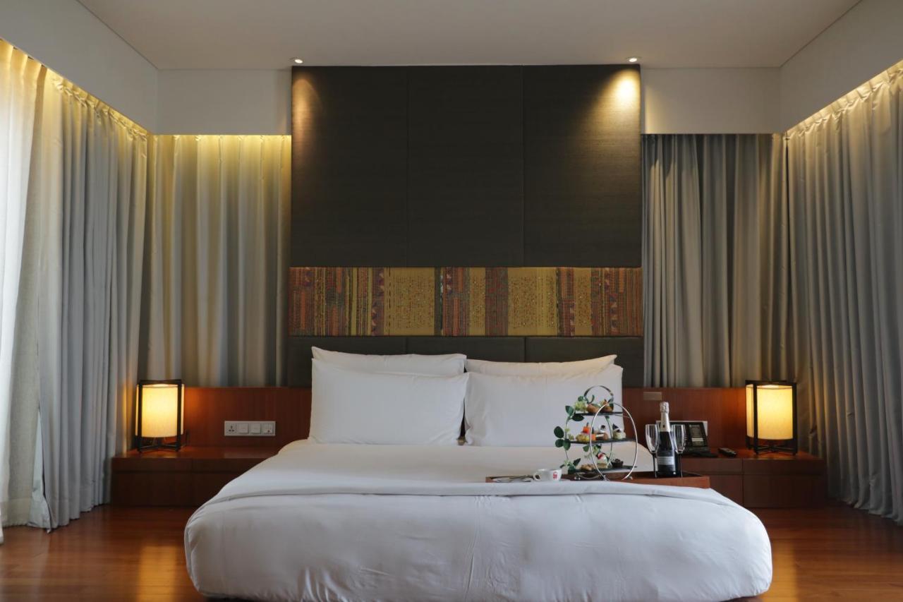 Hansar Bangkok Hotel Exterior foto