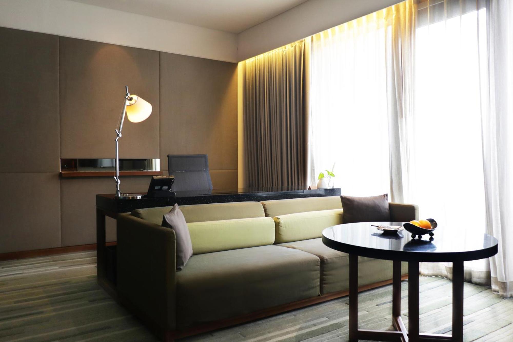 Hansar Bangkok Hotel Exterior foto